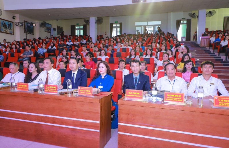 Đại biểu - OK.jpg